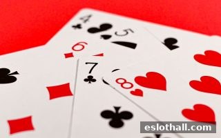 电子游艺厅娱乐活动中的炸金花：心理博弈与获胜技巧