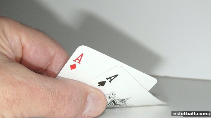 电子游艺厅娱乐活动：街机炸金花高手必备策略与心理博弈