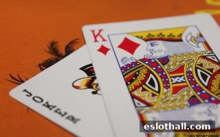 炸金花与电子游艺厅娱乐活动的深度剖析：规则、心理与策略的演变