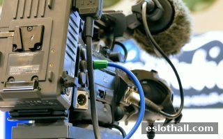 电子游艺厅娱乐活动新纪元：英超比分预测社区免费高清直播与竞猜解析